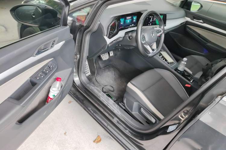 Used Volkswagen Golf 2021 280TSI DSG Pro Driver Seat