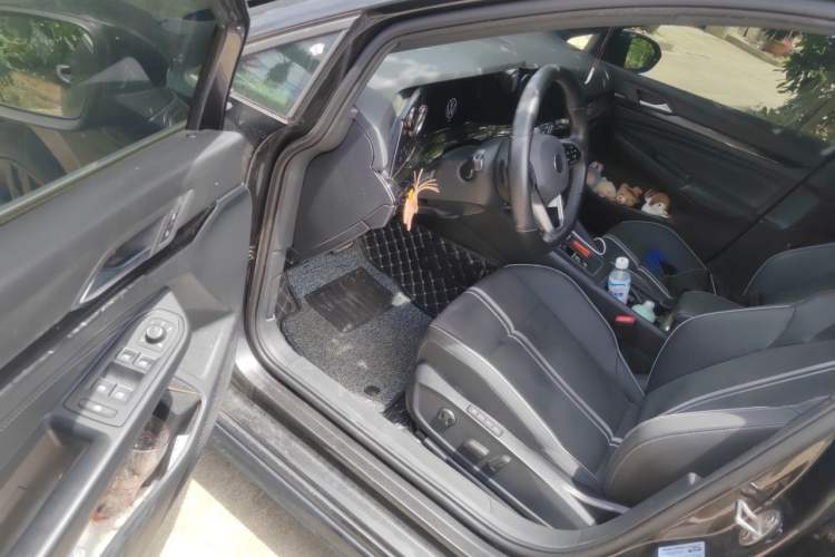 Used Volkswagen Golf 2021 280TSI DSG R-Line Driver Seat