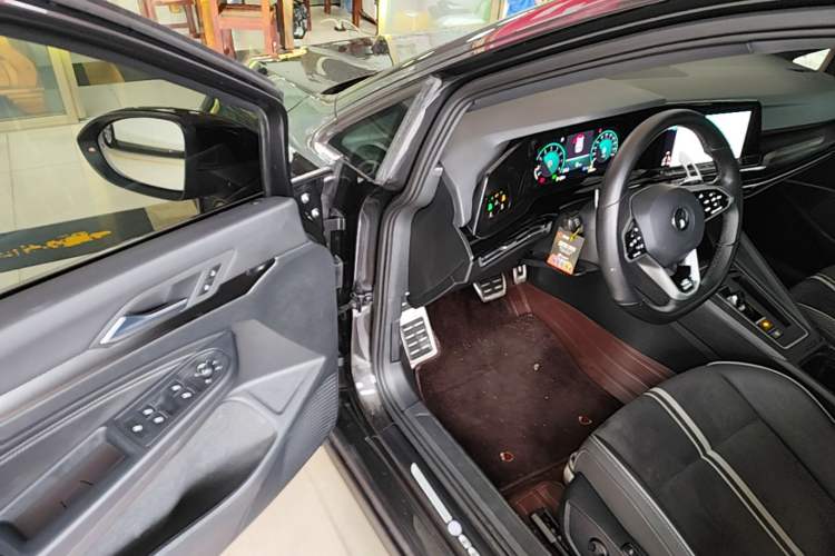 Used Volkswagen Golf 2021 280TSI DSG Pro Driver Seat