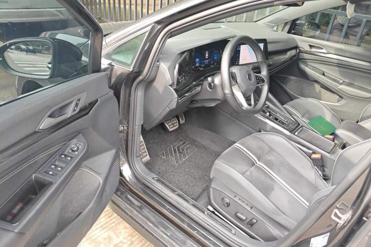 Used Volkswagen Golf 2021 280TSI DSG R-Line Driver Seat