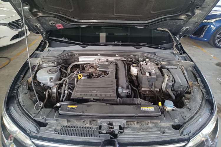 Used Volkswagen Golf 2021 280TSI DSG R-Line Engine Bay