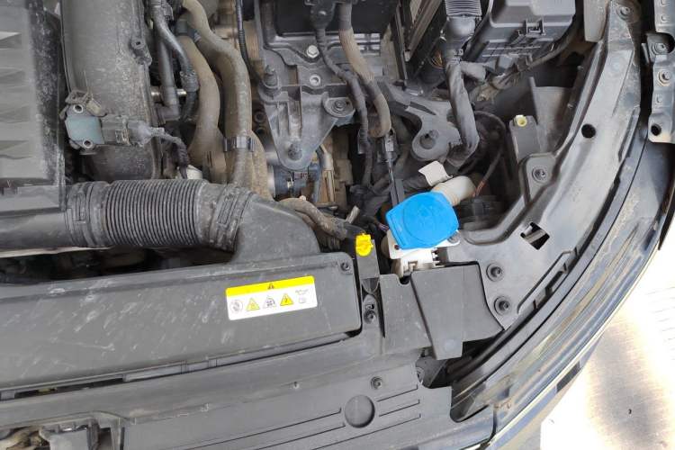 Used Volkswagen Golf 2021 280TSI DSG Pro Engine Bay Left