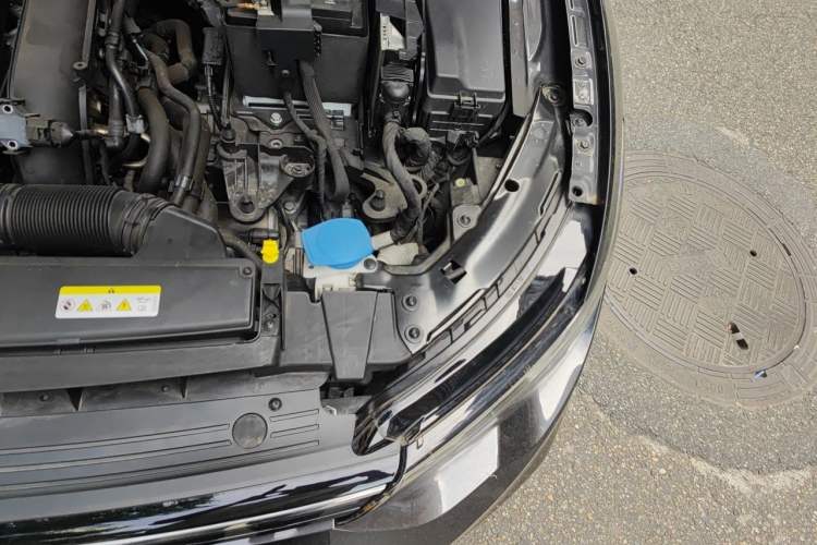 Used Volkswagen Golf 2021 280TSI DSG Pro Engine Bay Left