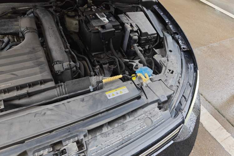 Used Volkswagen Golf 2021 280TSI DSG Pro Engine Bay Left