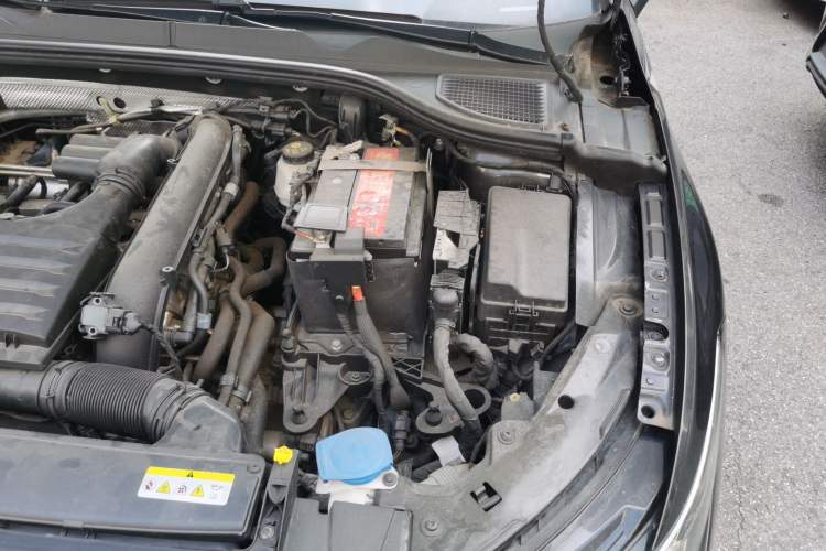 Used Volkswagen Golf 2021 280TSI DSG Pro Engine Bay Left