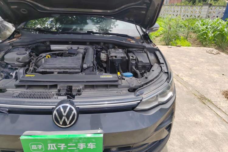 Used Volkswagen Golf 2021 280TSI DSG R-Line Engine Bay Left
