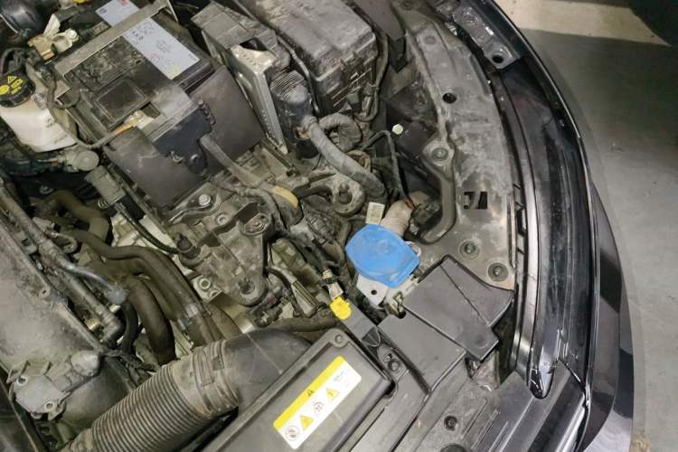 Used Volkswagen Golf 2021 280TSI DSG Pro Engine Bay Left