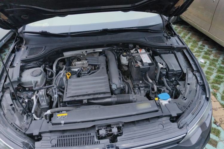 Used Volkswagen Golf 2021 280TSI DSG R-Line Engine Bay Left