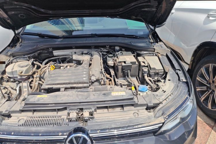 Used Volkswagen Golf 2021 280TSI DSG Pro Engine Bay Left