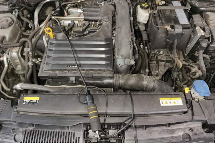 Used Volkswagen Golf 2021 280TSI DSG Pro Engine Bay