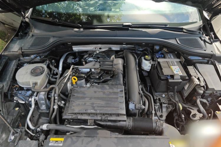 Used Volkswagen Golf 2021 280TSI DSG R-Line Engine Bay
