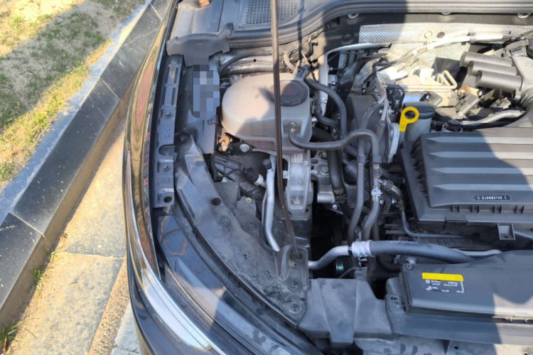 Used Volkswagen Golf 2021 280TSI DSG R-Line Engine Bay Right