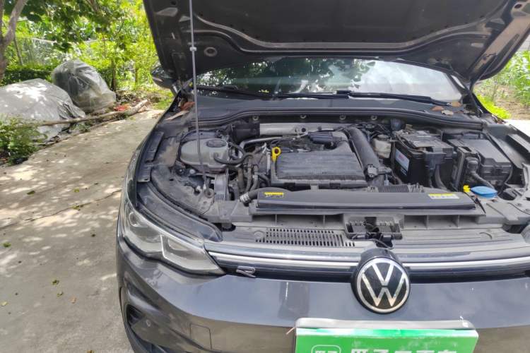 Used Volkswagen Golf 2021 280TSI DSG R-Line Engine Bay Right