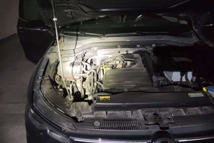 Used Volkswagen Golf 2021 280TSI DSG Pro Engine Bay Right
