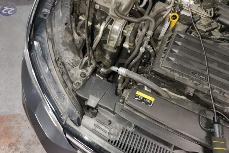 Used Volkswagen Golf 2021 280TSI DSG Pro Engine Bay Right