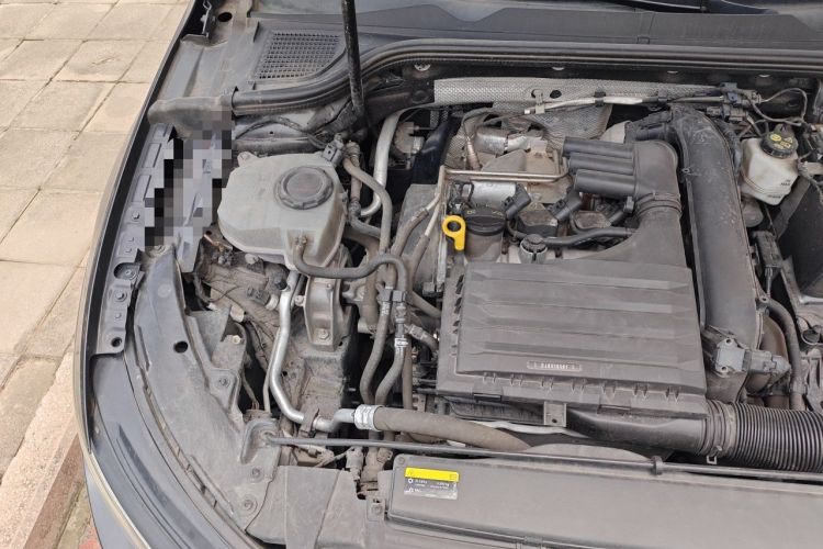 Used Volkswagen Golf 2021 280TSI DSG Pro First Edition Engine Bay Right