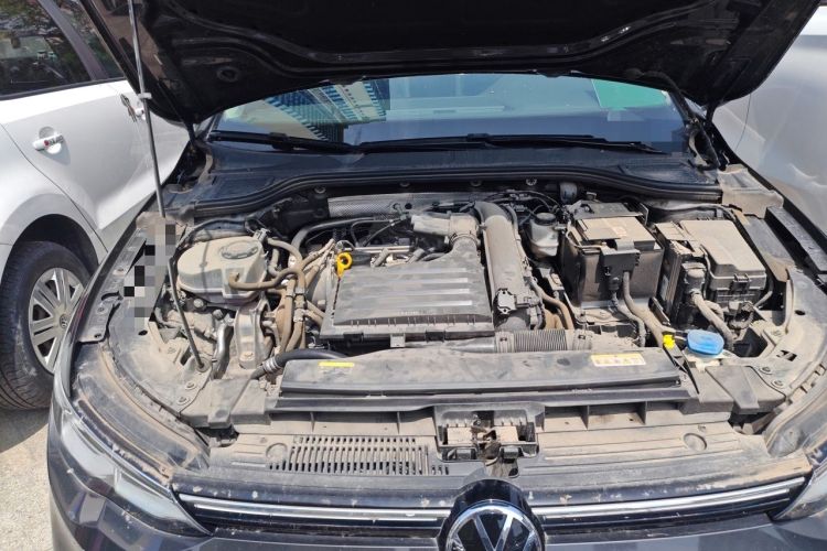 Used Volkswagen Golf 2021 280TSI DSG Pro Engine Bay Right
