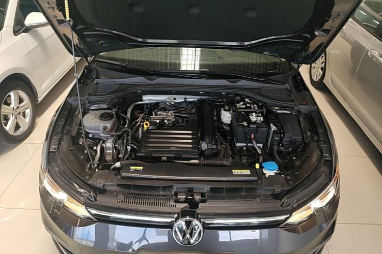 Used Volkswagen Golf 2021 280TSI DSG Pro Engine Bay