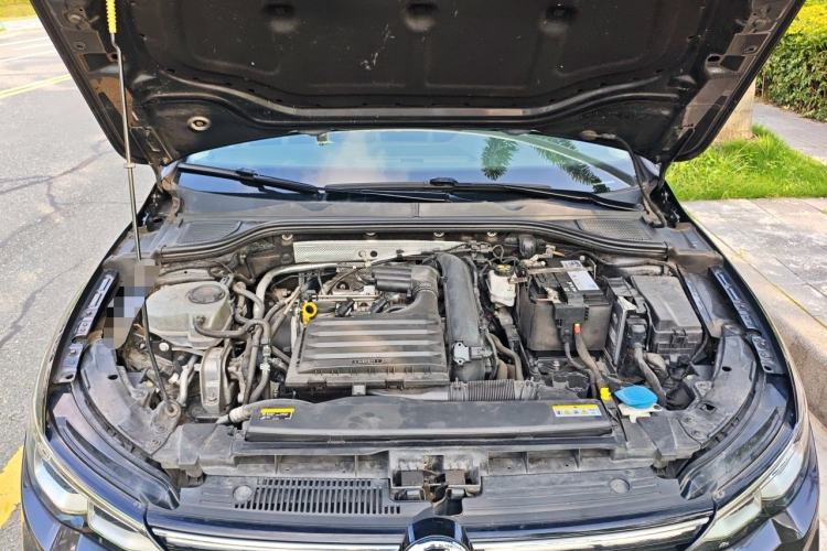 Used Volkswagen Golf 2021 280TSI DSG Pro Engine Bay