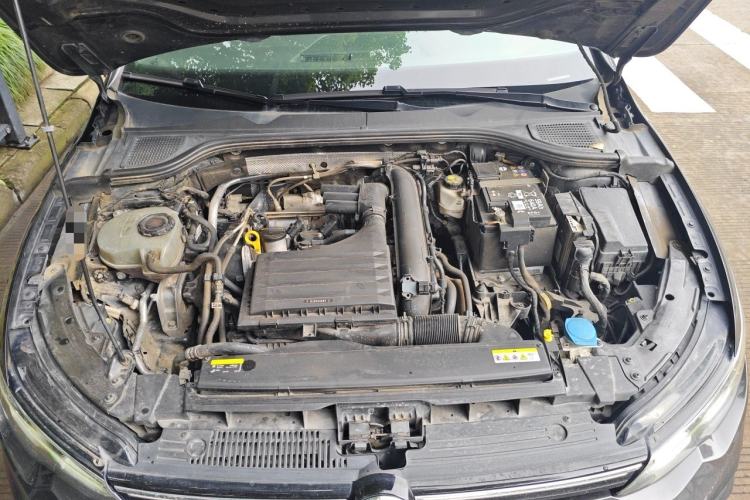 Used Volkswagen Golf 2021 280TSI DSG R-Line Engine Bay
