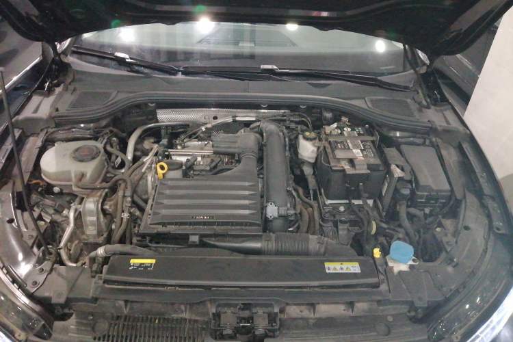 Used Volkswagen Golf 2021 280TSI DSG Pro Engine Bay