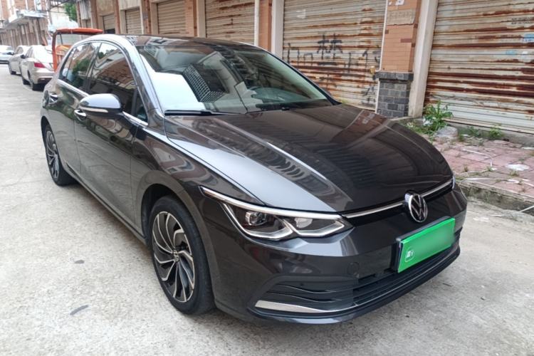 Used Volkswagen Golf 2021 280TSI DSG Pro Front Right 45 Deg