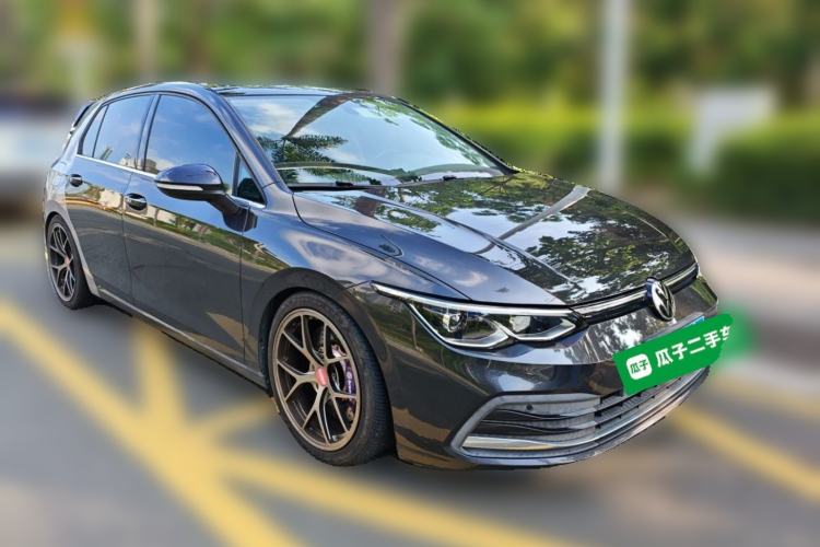 Used Volkswagen Golf 2021 280TSI DSG Pro Front Right 45 Deg