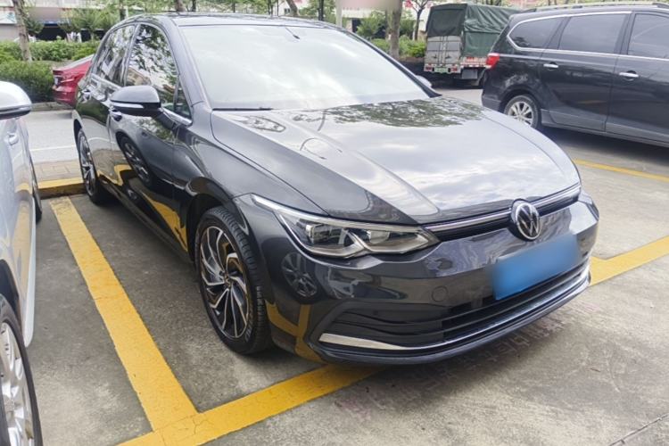 Used Volkswagen Golf 2021 280TSI DSG Pro Front Right 45 Deg