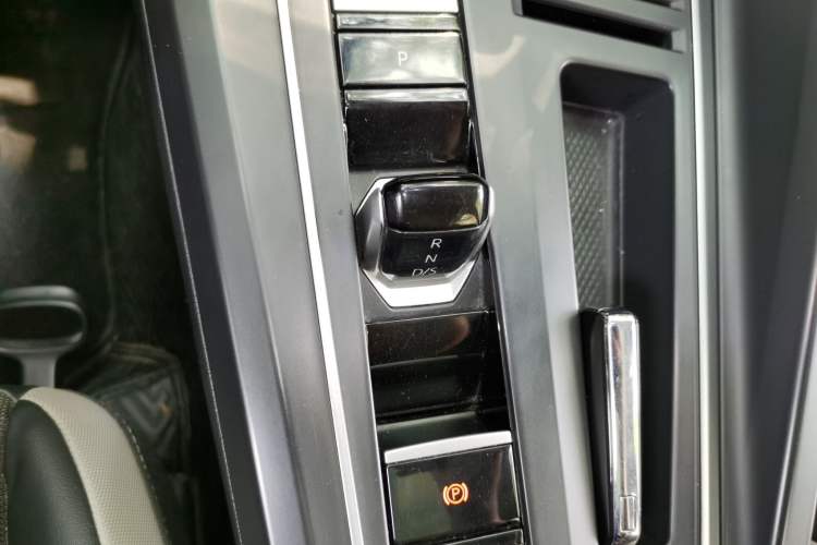 Used Volkswagen Golf 2021 280TSI DSG Pro Gear Lever