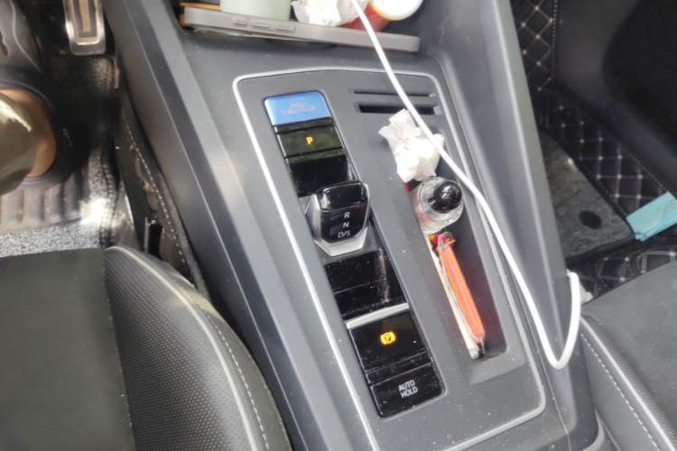 Used Volkswagen Golf 2021 280TSI DSG R-Line Gear Lever
