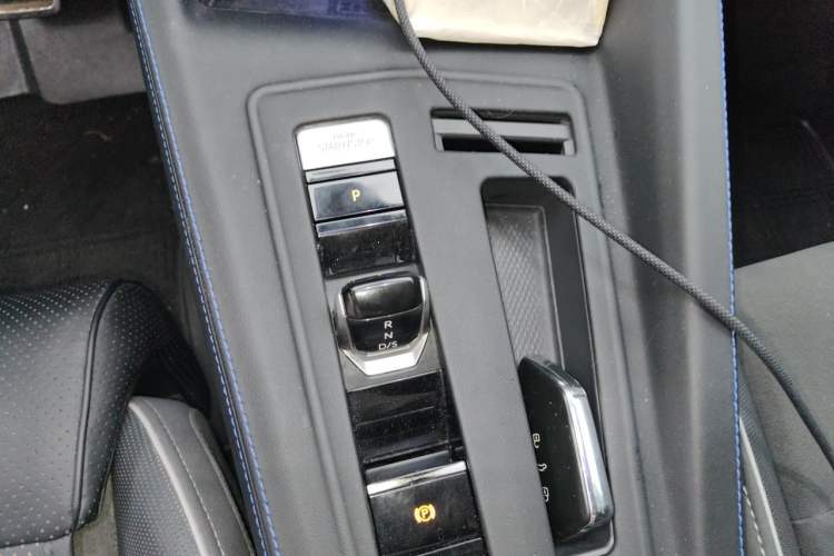 Used Volkswagen Golf 2021 280TSI DSG R-Line Gear Lever