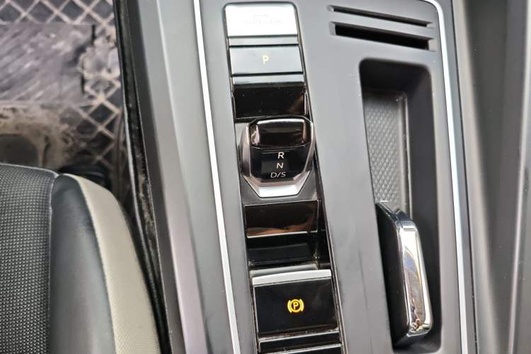 Used Volkswagen Golf 2021 280TSI DSG Pro Gear Lever