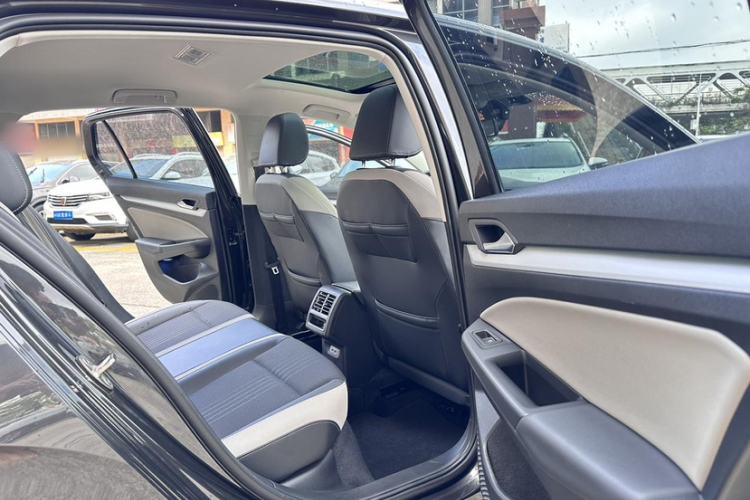 Used Volkswagen Golf 2021 280TSI DSG Pro Interior 6