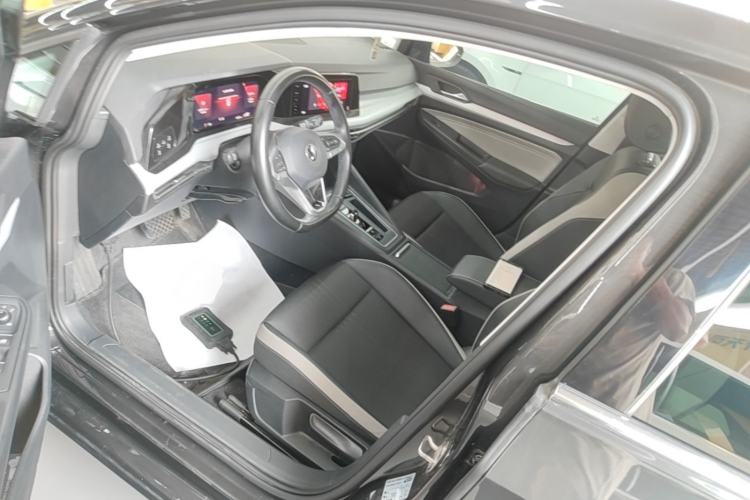 Used Volkswagen Golf 2021 280TSI DSG Pro First Edition Left Front Seat