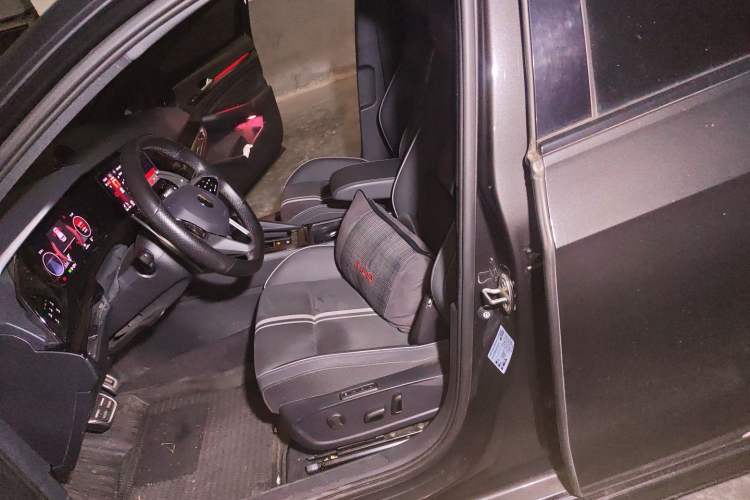 Used Volkswagen Golf 2021 280TSI DSG R-Line Left Front Seat