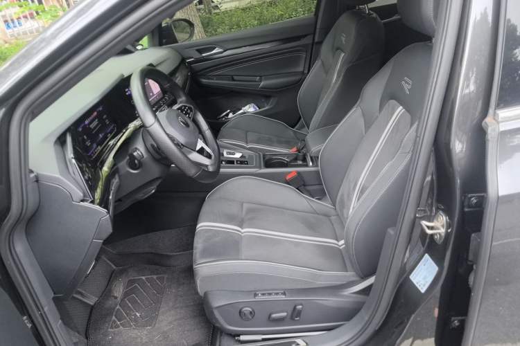 Used Volkswagen Golf 2021 280TSI DSG R-Line Left Front Seat