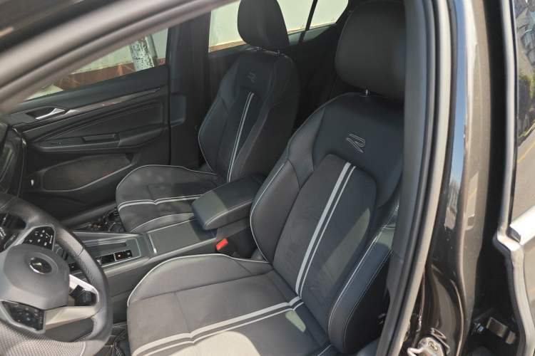 Used Volkswagen Golf 2021 280TSI DSG R-Line Left Front Seat