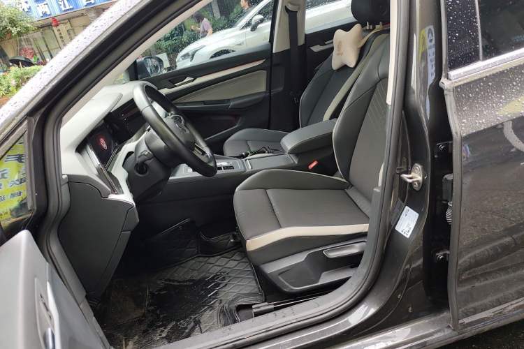 Used Volkswagen Golf 2021 280TSI DSG Pro First Edition Left Front Seat