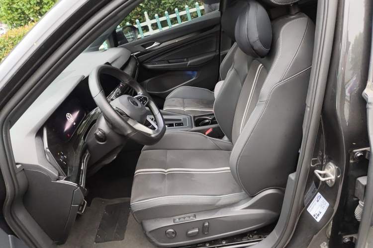 Used Volkswagen Golf 2021 280TSI DSG R-Line Left Front Seat