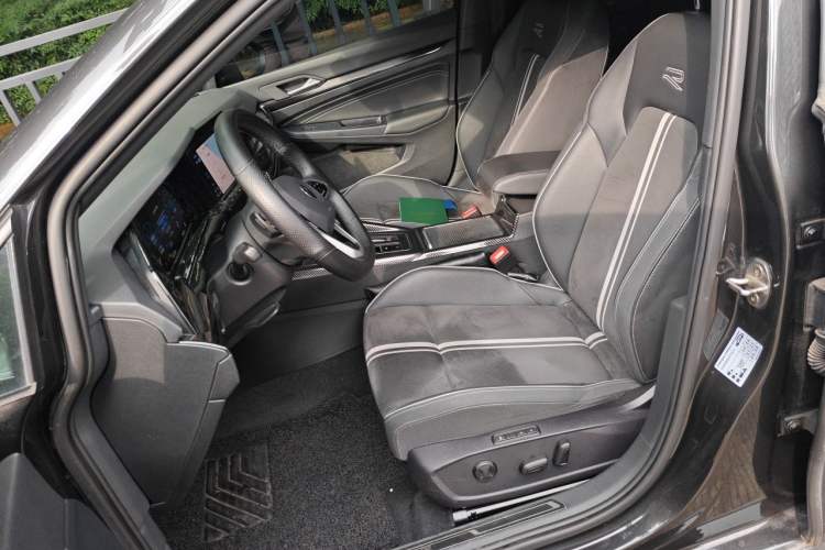 Used Volkswagen Golf 2021 280TSI DSG R-Line Left Front Seat