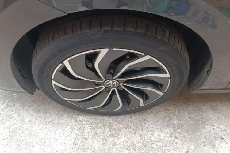 Used Volkswagen Golf 2021 280TSI DSG Pro Left Front Wheel Hub