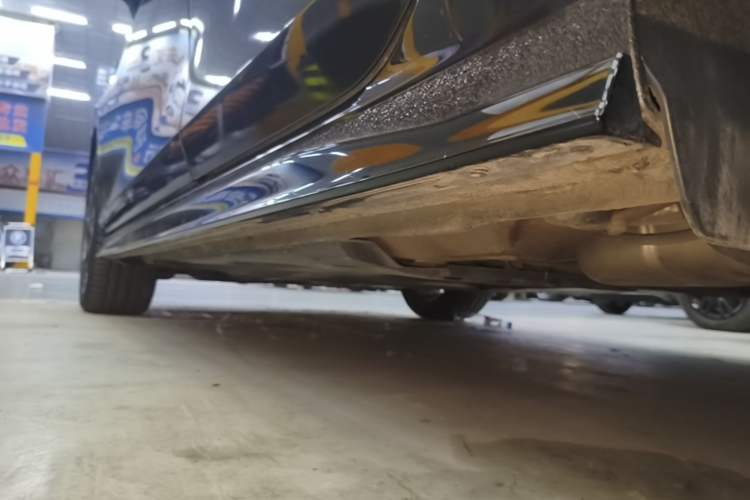 Used Volkswagen Golf 2021 280TSI DSG R-Line Left Side Sill