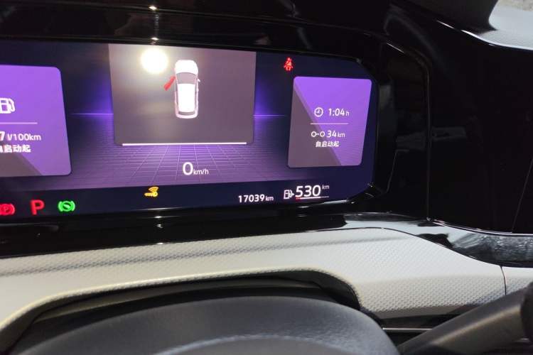 Used Volkswagen Golf 2021 280TSI DSG Pro Odometer Close Up