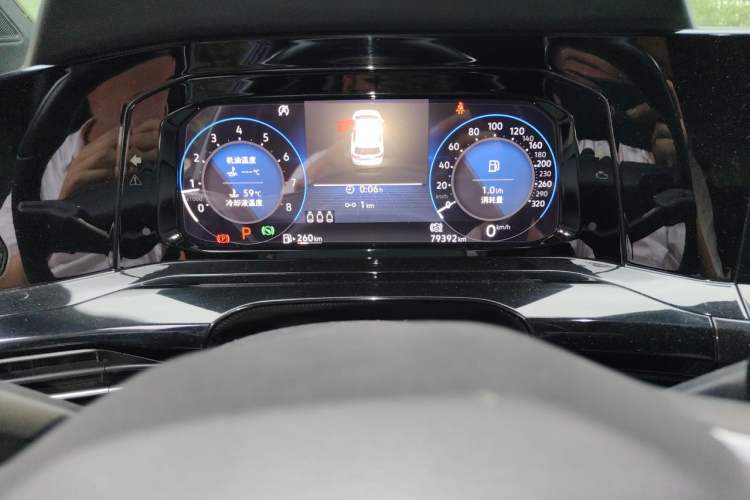 Used Volkswagen Golf 2021 280TSI DSG R-Line Odometer Close Up