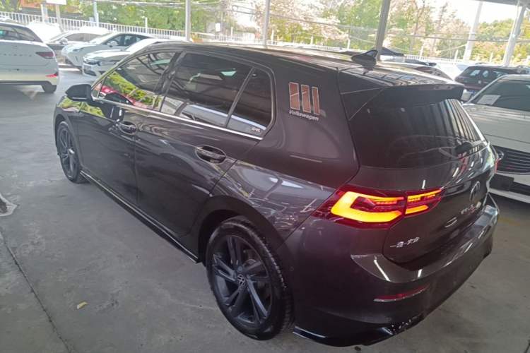 Used Volkswagen Golf 2021 280TSI DSG R-Line Rear Left 45 Deg