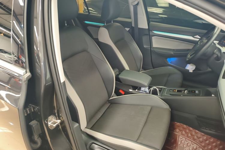 Used Volkswagen Golf 2021 280TSI DSG Pro Right Front Seat