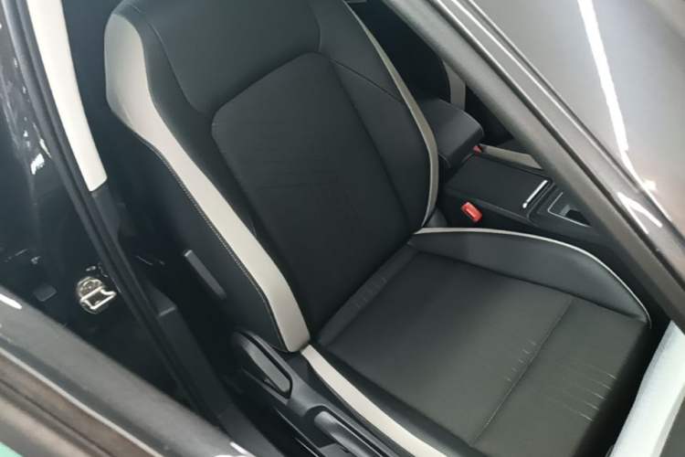 Used Volkswagen Golf 2021 200TSI DSG Pro Right Front Seat