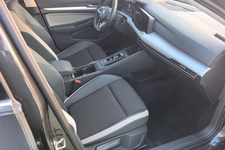 Used Volkswagen Golf 2021 280TSI DSG Pro Right Front Seat