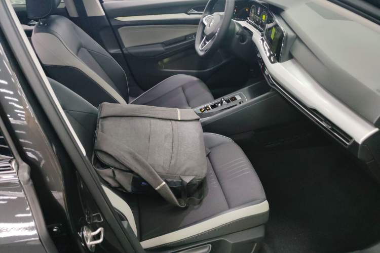 Used Volkswagen Golf 2021 280TSI DSG Pro Right Front Seat