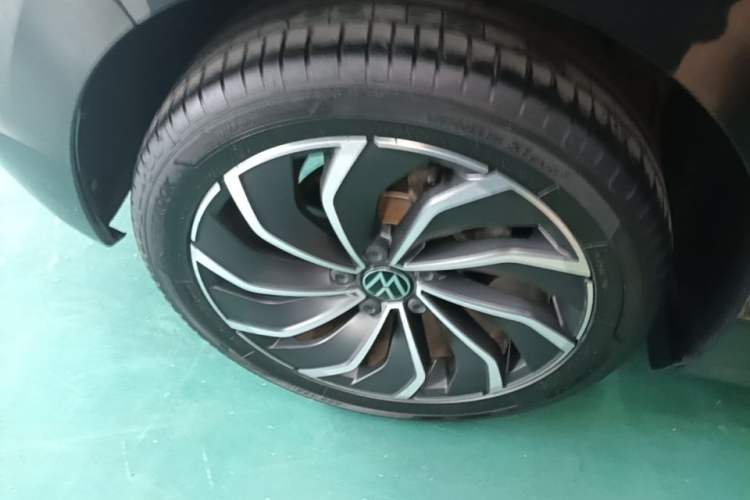 Used Volkswagen Golf 2021 200TSI DSG Pro Right Rear Wheel Hub
